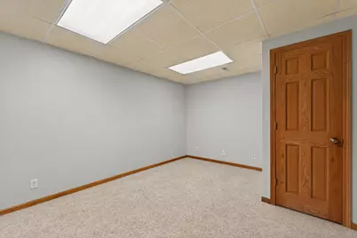 12324 Cameron Court, Caledonia, IL 61011 - Photo 37