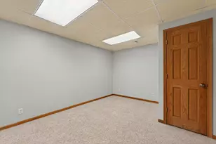 12324 Cameron Ct, Caledonia, IL 61011 - Photo 37
