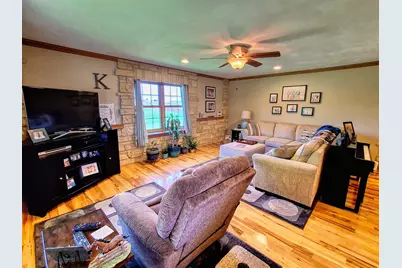 7009 Pearl City Road, Freeport, IL 61032 - Photo 13