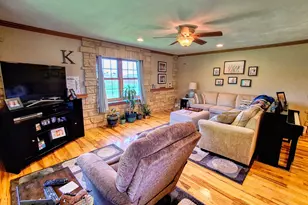 7009 Pearl City Rd, Freeport, IL 61032 - Photo 13