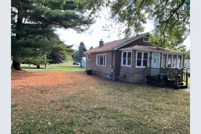 913 S 15th Street, Freeport, IL 61032 - Photo 3