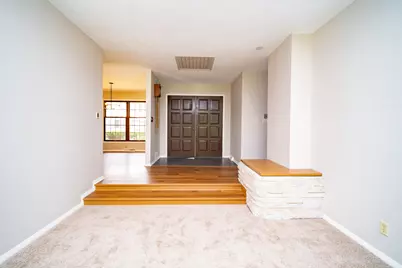 7607 Larwinn Drive, Rockford, IL 61107 - Photo 3