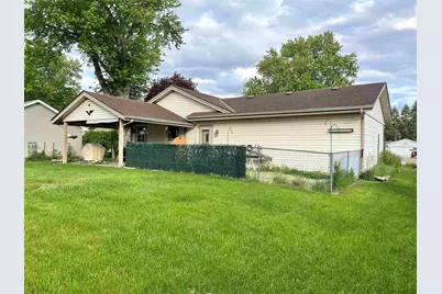 618 E Macomb Street, Belvidere, IL 61008 - Photo 5
