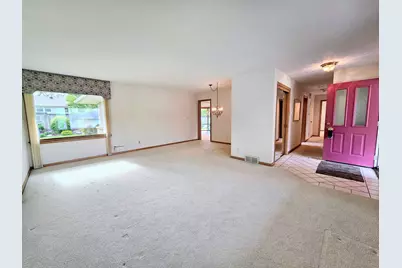 522 Sunrise Lane, Rockford, IL 61107 - Photo 7