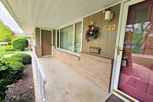 522 Sunrise Ln, Rockford, IL 61107 - Photo 3