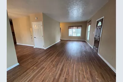 210 W Morris Street, Morrison, IL 61270 - Photo 3