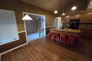 210 W Morris St, Morrison, IL 61270 - Photo 5
