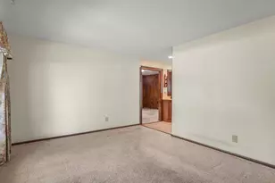 8318 Cameo Dr, Machesney Park, IL 61115 - Photo 7