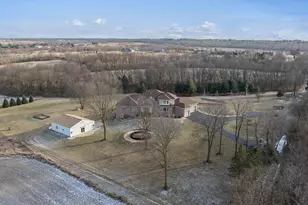14481 Berglund Rd, Pecatonica, IL 61063 - Photo 5
