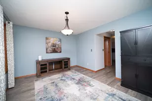 6875 Prairienook Ct, Roscoe, IL 61073 - Photo 9