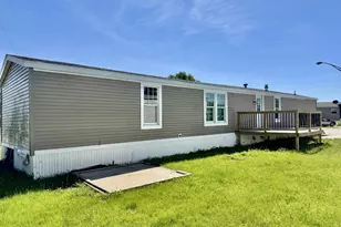 2705 St Vincent Ave, Lasalle, IL 61301 - Photo 1