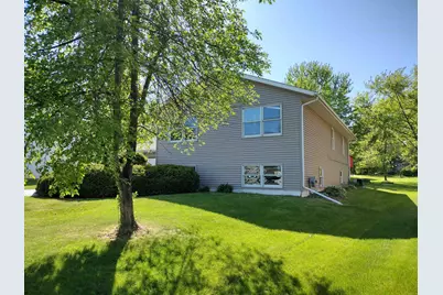 1127 NW Candlewick Drive, Poplar Grove, IL 61065 - Photo 3