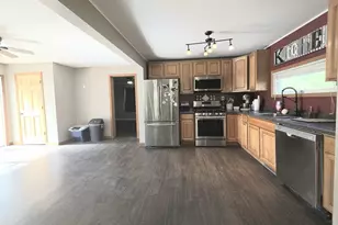 102 E State Rd, Mount Carroll, IL 61053 - Photo 21