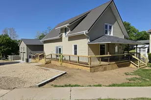 102 E State Rd, Mount Carroll, IL 61053 - Photo 5
