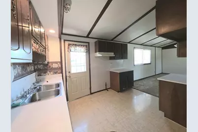 320 W Benton Street, Mount Carroll, IL 61053 - Photo 3