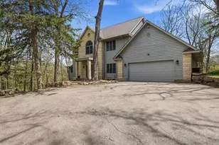 17 Cinnamon Dr, Galena, IL 61036 - Photo 5