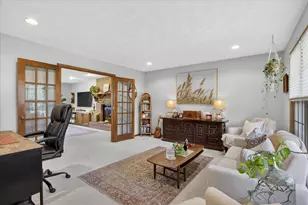 12117 Whispering Winds Dr, Roscoe, IL 61073 - Photo 9