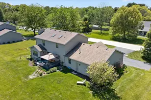 12117 Whispering Winds Dr, Roscoe, IL 61073 - Photo 41