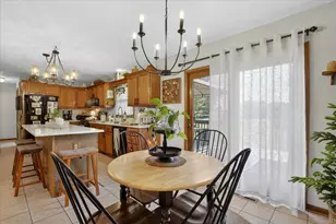 12117 Whispering Winds Dr, Roscoe, IL 61073 - Photo 13