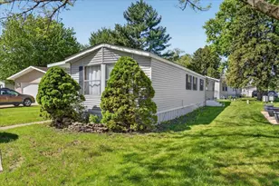 501 Lindenwood Dr, Belvidere, IL 61008 - Photo 3