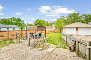 131 S 8th St, South Beloit, IL 61080 - Photo 9