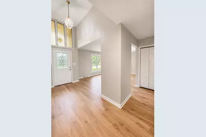 5412 Regency Way, Rockford, IL 61114 - Photo 9