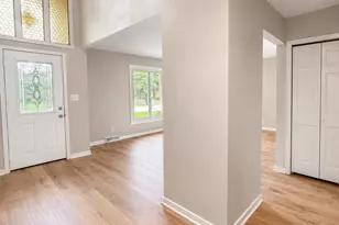 5412 Regency Way, Rockford, IL 61114 - Photo 9