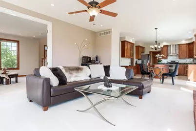 12807 Skyline Drive, Roscoe, IL 61073 - Photo 9