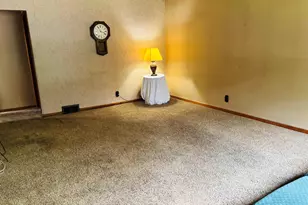 2024 Cumberland St, Rockford, IL 61103 - Photo 5