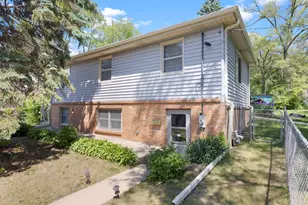 2618 Pleasant View Ave, Rockford, IL 61108 - Photo 1