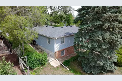 2618 Pleasant View Avenue, Rockford, IL 61108 - Photo 3