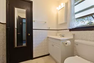 2618 Pleasant View Ave, Rockford, IL 61108 - Photo 9