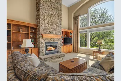 13055 Promontory Trail, Roscoe, IL 61073 - Photo 15