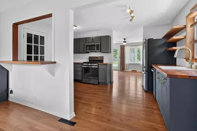 7917-7921 Venus Street, Loves Park, IL 61111 - Photo 7
