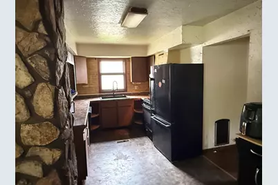 1319 N Springfield Avenue, Rockford, IL 61101 - Photo 5