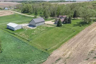 25303 Spring Valley Rd, Shannon, IL 61078 - Photo 5
