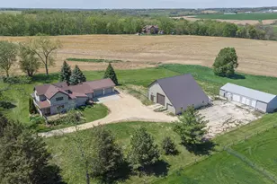 25303 Spring Valley Rd, Shannon, IL 61078 - Photo 3