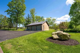911 .5 Melugins Grove Rd, West Brooklyn, IL 61378 - Photo 7