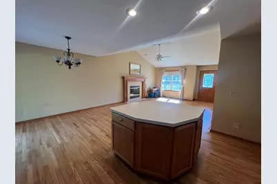 637 North Prairie, Rockton, IL 61072 - Photo 3