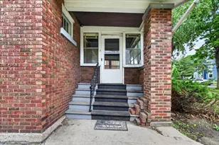 1526 10th St, Rockford, IL 61104 - Photo 3