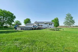 12521 E High Rd, Davis Junction, IL 61020 - Photo 3
