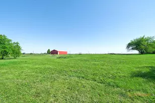 12521 E High Rd, Davis Junction, IL 61020 - Photo 7