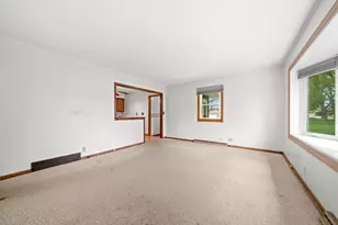 2108 Margaret Dr, Loves Park, IL 61111 - Photo 3