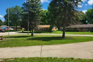 12000 July Dr, Machesney Park, IL 61115 - Photo 3