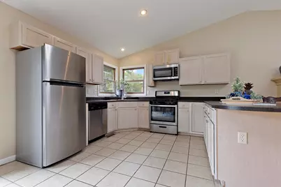 128 SE Brandywine Drive, Poplar Grove, IL 61065 - Photo 9