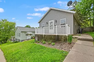 111 N Dodge St, Galena, IL 61036 - Photo 3