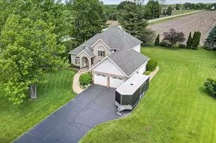 4802 Pipers Way Ln, Roscoe, IL 61073 - Photo 5