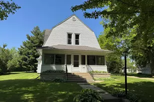 314 Plummer Ave, Chadwick, IL 61014 - Photo 3