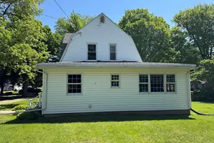 314 Plummer Ave, Chadwick, IL 61014 - Photo 5