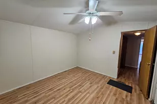 579 Park Ave, Belvidere, IL 61008 - Photo 9